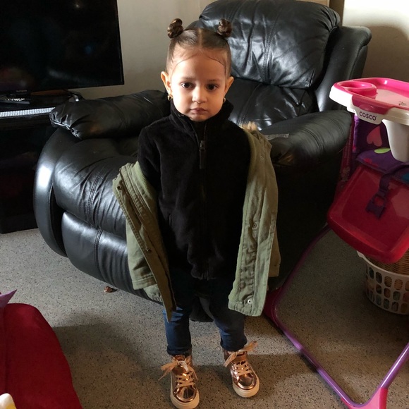 Meet your Posher, Jahaira - Picture 5 of 8